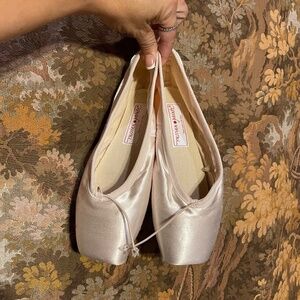Pink silk Ballet flats